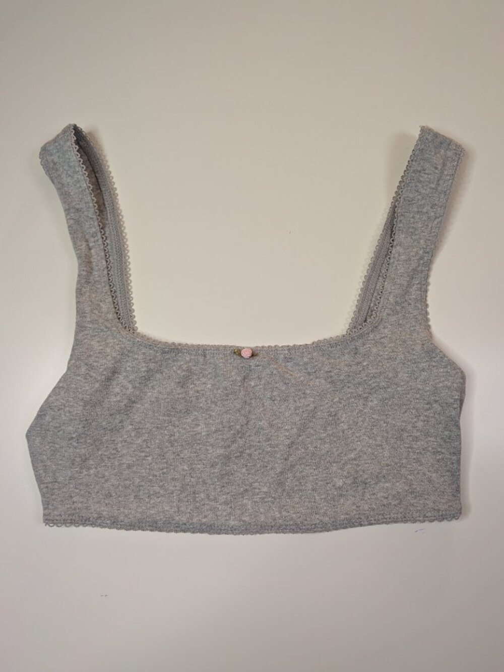 Forever 21 Women’s Medium Gray Cropped Tank Top Cami Lace Trim NWOT